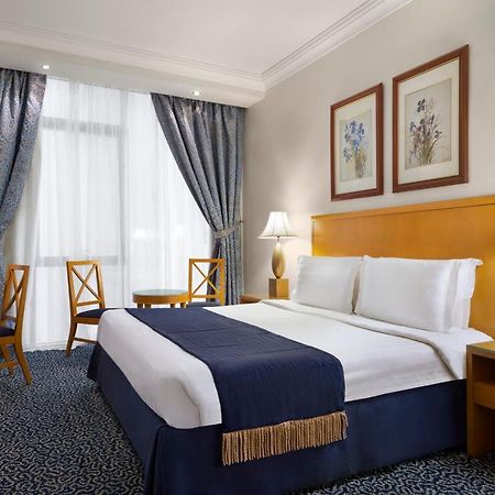 Al Qibla Hotel Medina Bagian luar foto